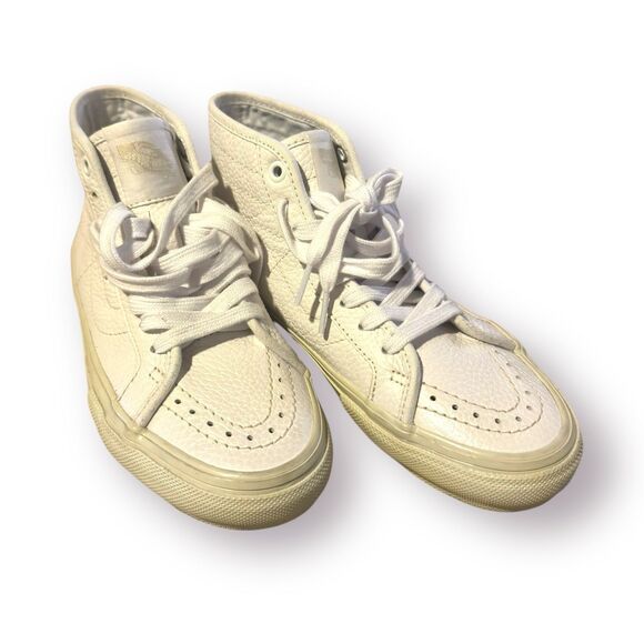 Vans‎ White High Tops Sk8 Hi Boys Size 3.5 - Picture 1 of 9